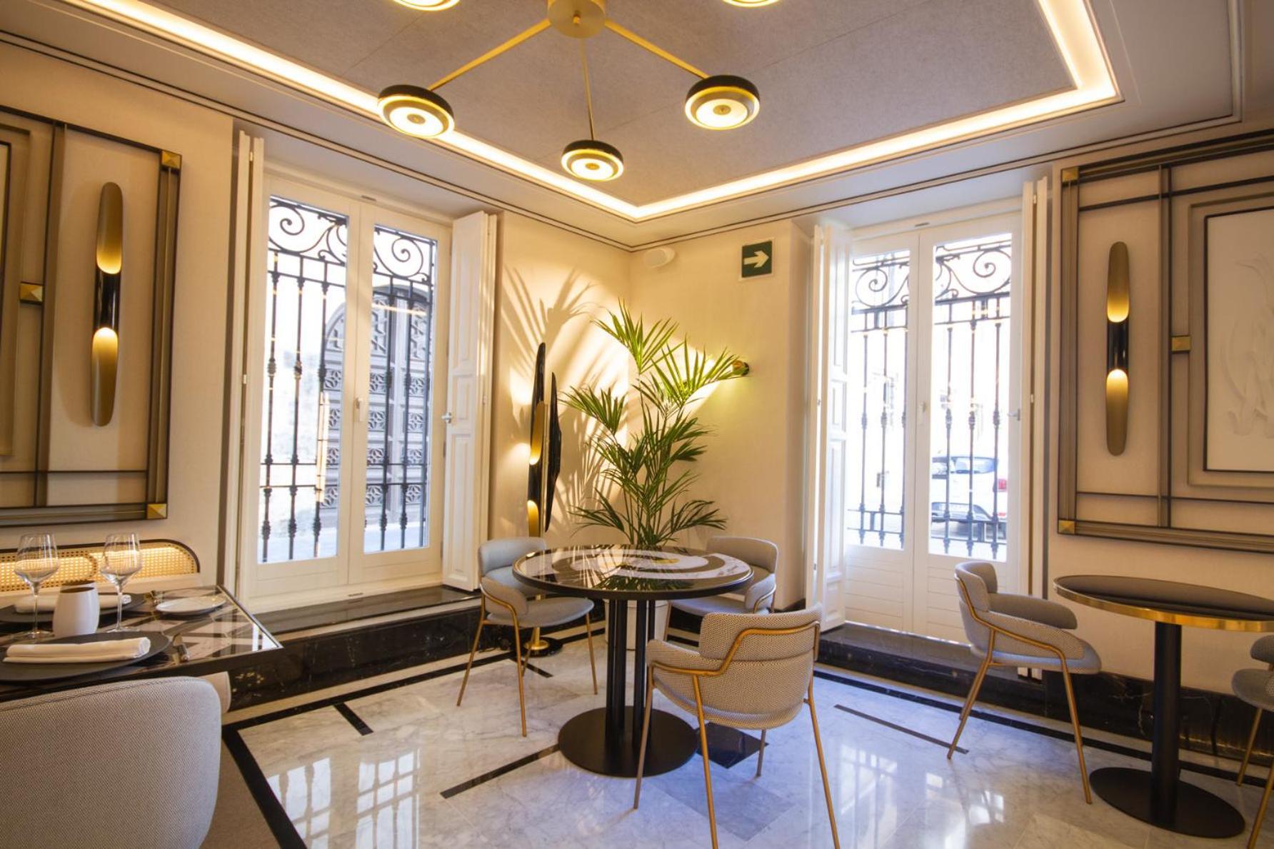 Myr Palacio Vallier Valencia Bagian luar foto Restaurant interior