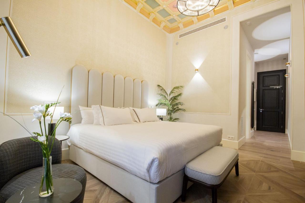 Myr Palacio Vallier Valencia Bagian luar foto Deluxe room